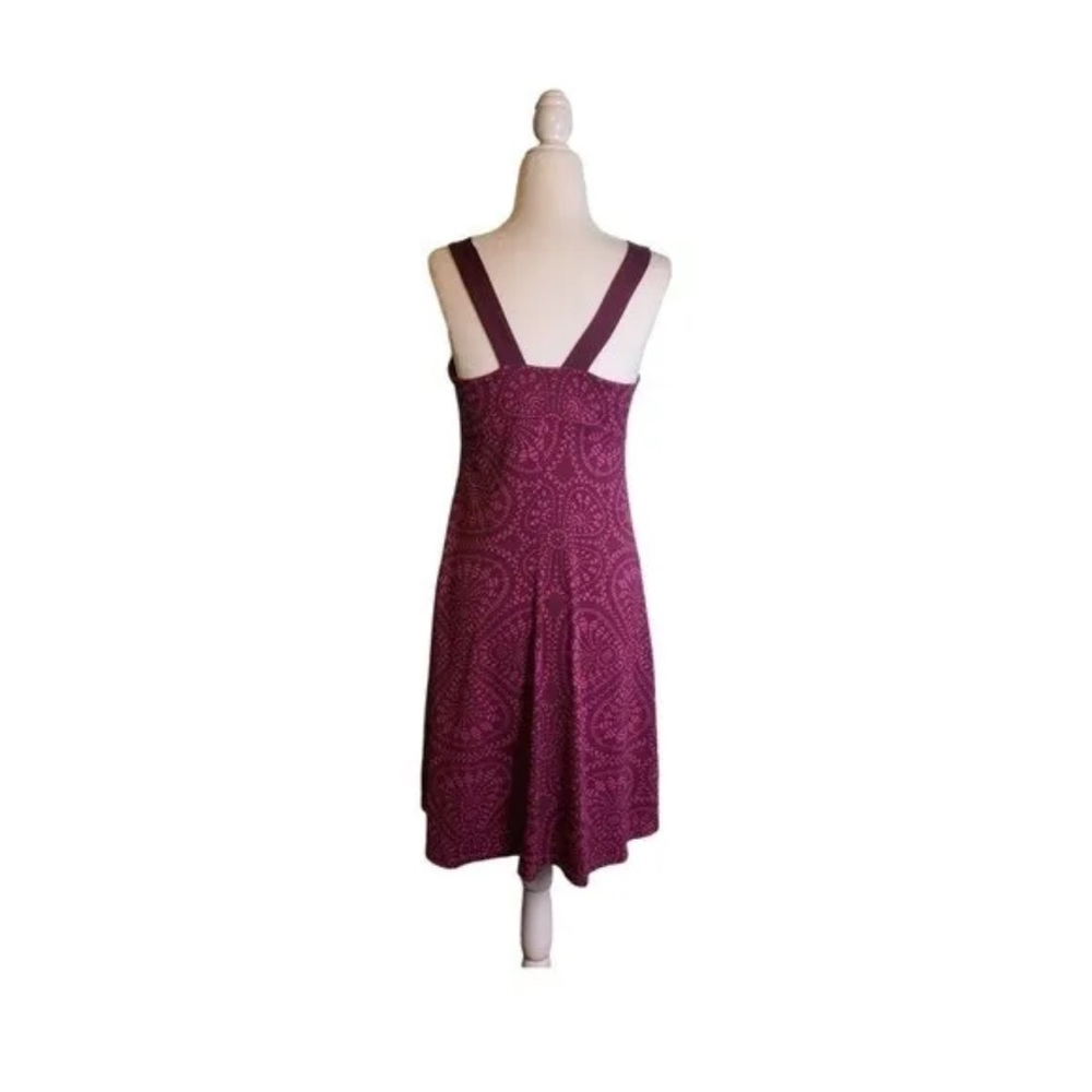 Patagonia Women’s Medium Corrine Mosaic Currant Athletic Dress - Picture 5 of 8